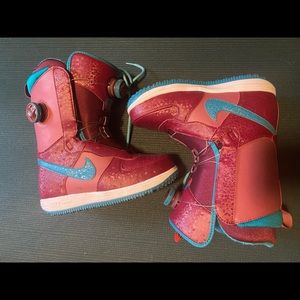 Nike Snowboard Boots 7.5